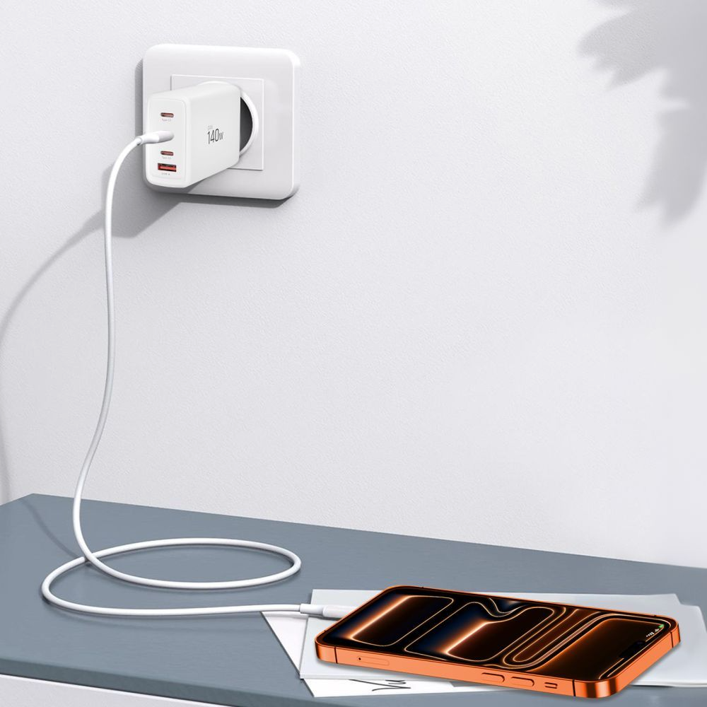 Tech-Protect NC140W-GAN Network Charger, 140W, 5A, 1 x USB-A - 3 x USB-C, White